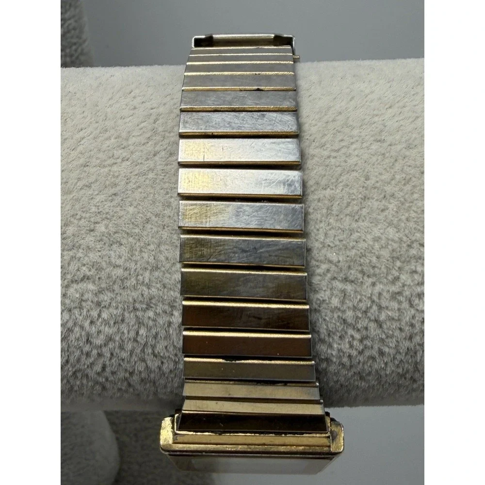 Citizen 3220-949382 New Battery Unisex‎ Watch 26MM 8